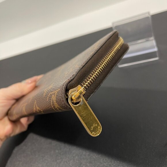 Louis Vuitton Monogram Zippy Wallet (80342) - Picture 3 of 9